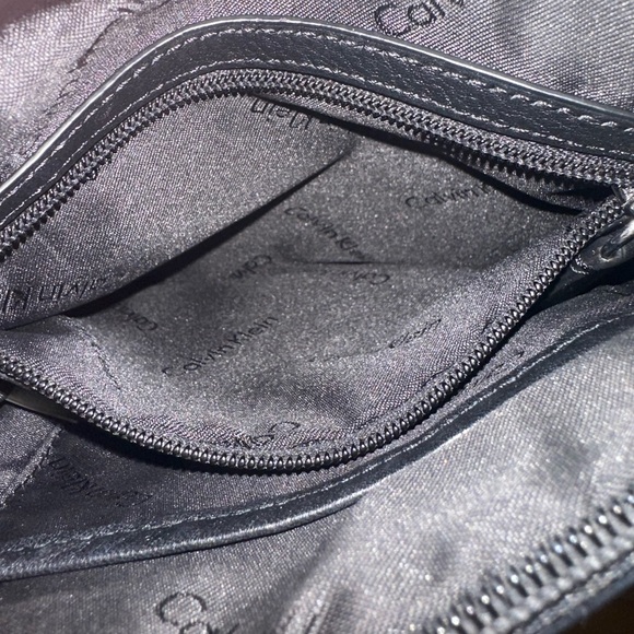 Calvin Klein purse - Picture 6 of 8